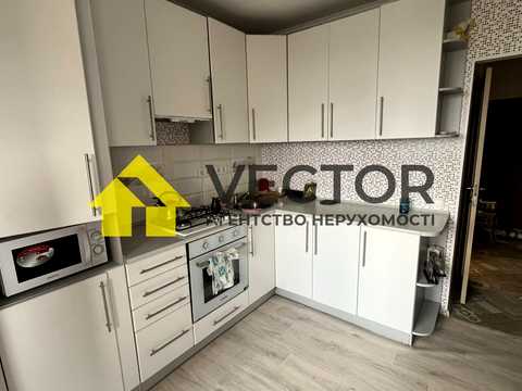 квартира за адресою Сергія Параджанова вул., 3