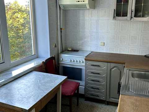 квартира за адресою Романа Ратушного вул. (Волгоградська), 11