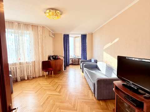 квартира за адресою Срібнокільська вул., 24