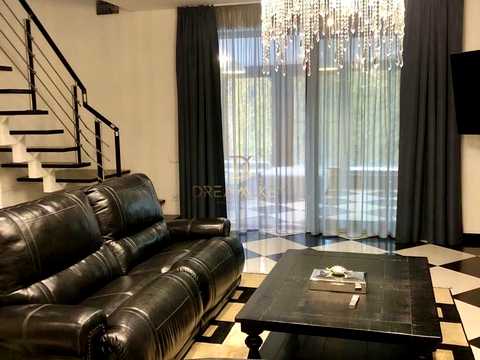 будинок за адресою Центральна вул., 48