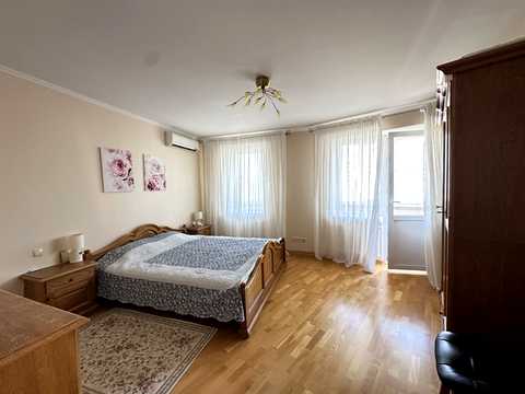 квартира за адресою Одеса, Добровольців вул. (Маршала Говорова), 3а
