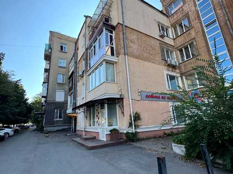 квартира за адресою Левка Лук'яненка вул. (Василя Жуковського), 2-Б