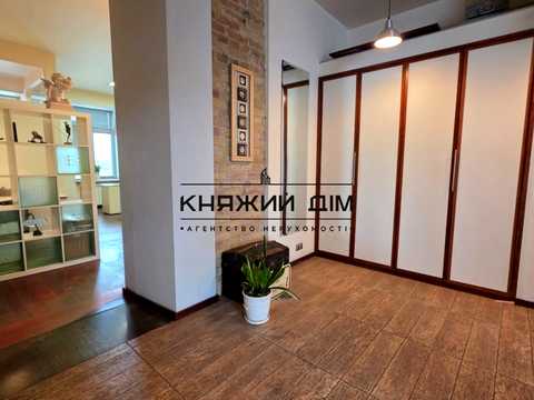коммерческая по адресу Саксаганского ул., 58
