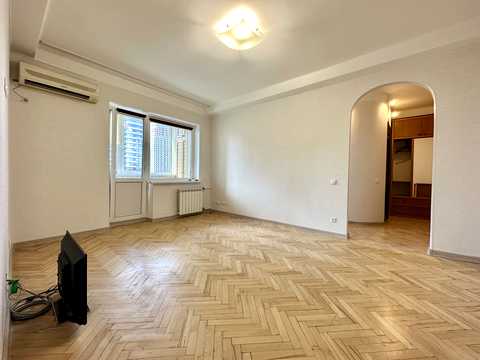 квартира по адресу Евгения Коновальца ул. (Щорса), 33