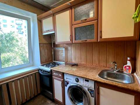 квартира за адресою Академіка Глушкова просп., 24