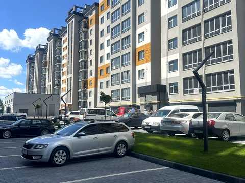 коммерческая по адресу Вінницька, 1/8а