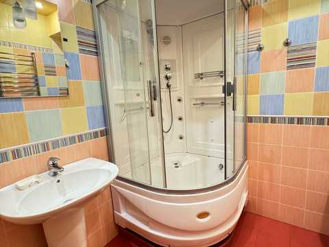 квартира за адресою Шота Руставелі вул., 44