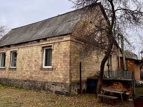 дом по адресу Центральна