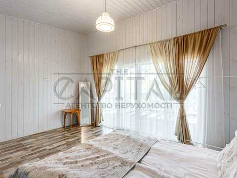 комерційна за адресою Жовтнева вул., 34