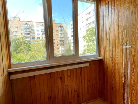 квартира за адресою Вереснева вул., 24-А