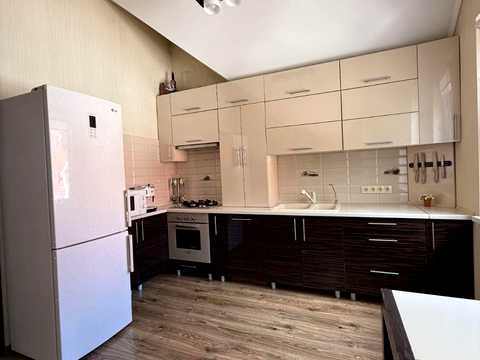 квартира за адресою Паркова вул., 10