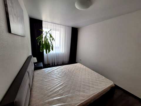 квартира за адресою Крошенська вул., 8