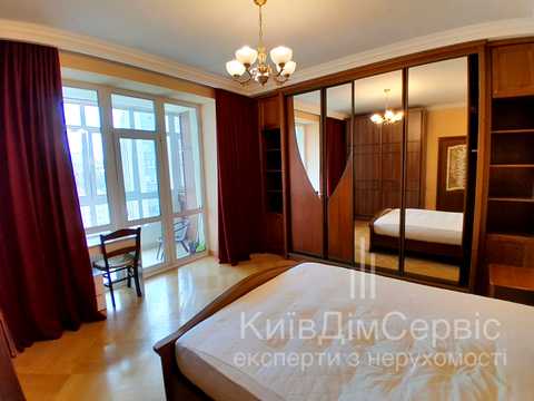квартира за адресою Дмитрівська вул., 52-Б