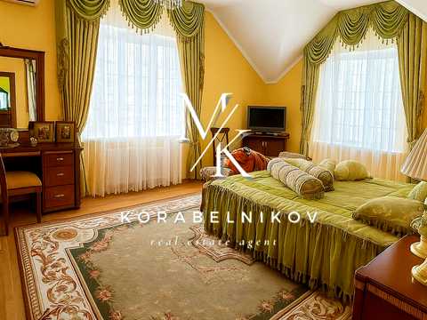 будинок за адресою Освіти вул., 12