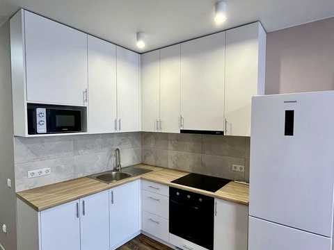 квартира за адресою Зарічна вул., 4к1
