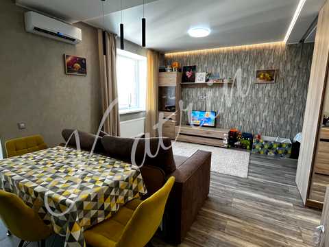 квартира за адресою Співдружності вул., 1