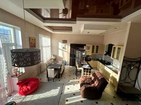квартира за адресою Митрополита Андрея вул., 2