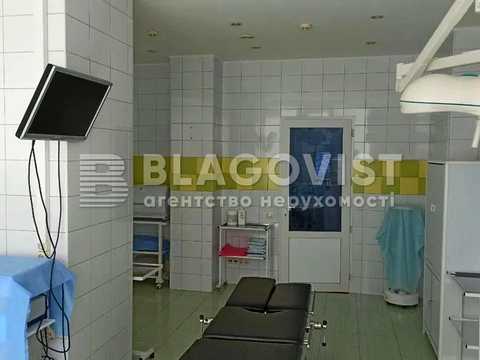 коммерческая по адресу Почайнинская ул., 70