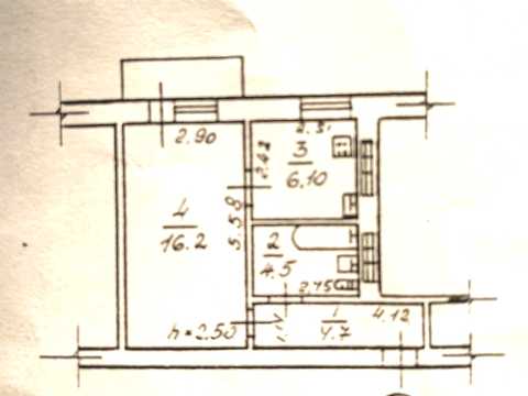 квартира за адресою Романа Кармена, 11