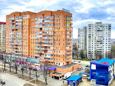 квартира по адресу Гвардейцев-Широнинцев ул., 33