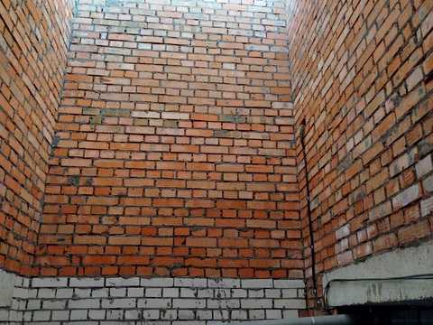 комерційна за адресою Інститутська вул., 6б