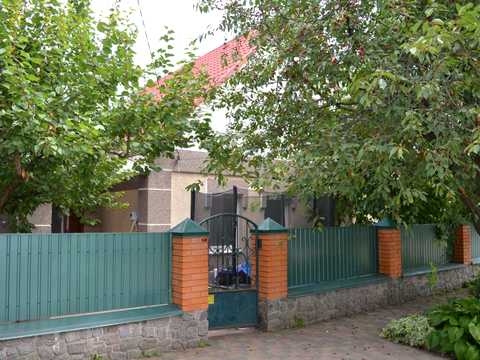 дом по адресу Олени Теліги ул.