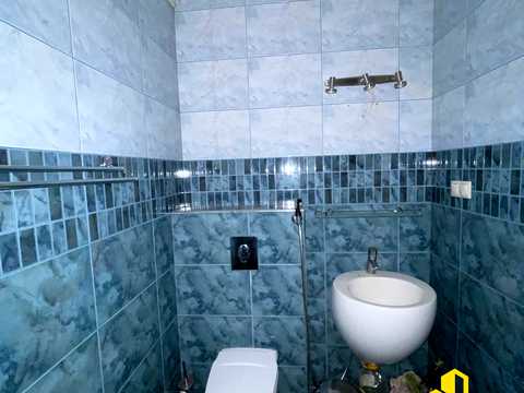будинок за адресою Вишнева вул., 72