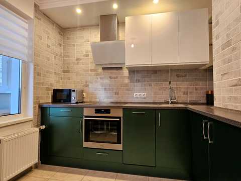 квартира за адресою Софії Русової вул., 7-А