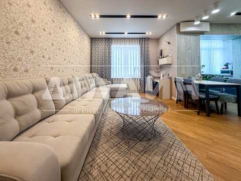 квартира за адресою Українська вул., 5-А