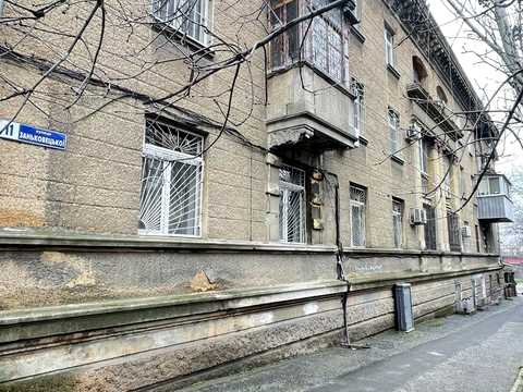 квартира за адресою Заньковецької вул., 11