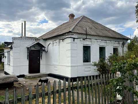 дом по адресу пгт. Яворницкое (Илларионово), Московська, 7