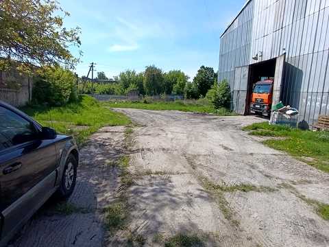 комерційна за адресою вул. Центральна, 32а