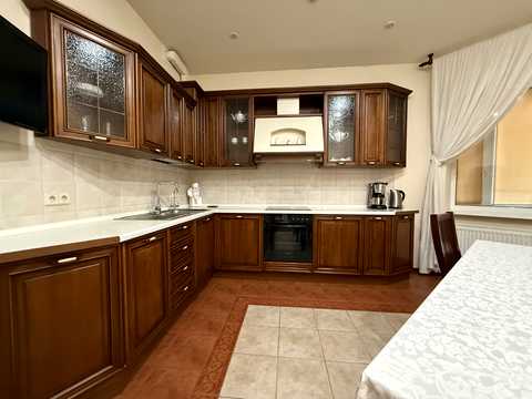 квартира за адресою Старонаводницька вул., 13