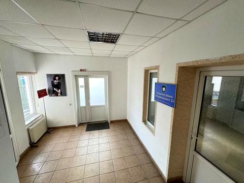 комерційна за адресою Верхня Берегова вул., 11/2