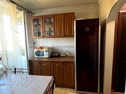квартира за адресою Тургенєва вул., 111