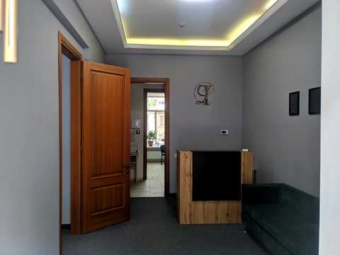комерційна за адресою Канатна вул., 11