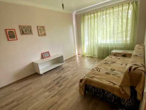 квартира за адресою Братиславська вул., 24