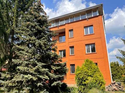 будинок за адресою Набережна