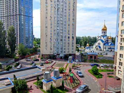 квартира за адресою Академіка Глушкова просп., 9-В