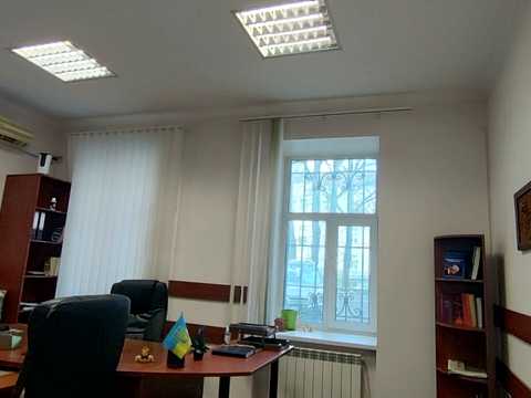 коммерческая по адресу Лютеранская ул., 12