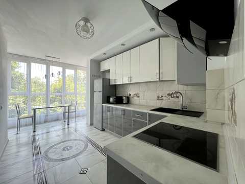 квартира за адресою Випасова вул., 11б