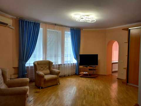 квартира за адресою Дмитрівська вул., 9-11