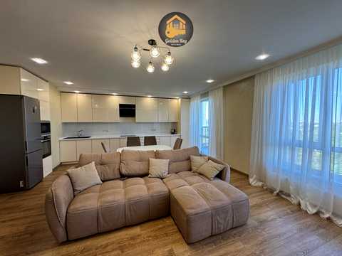 квартира за адресою Воскресенська вул., 18