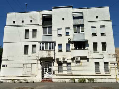 комерційна за адресою Оболонська вул., 7