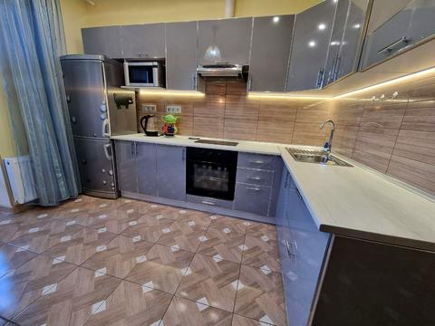 квартира по адресу Любомира Гузара просп. (Космонавта Комарова), 46