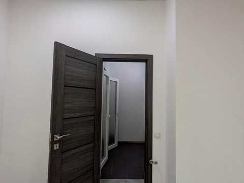 комерційна за адресою Тичини вул., 7