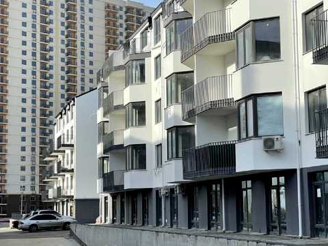 комерційна за адресою Академіка Сахарова вул., 9