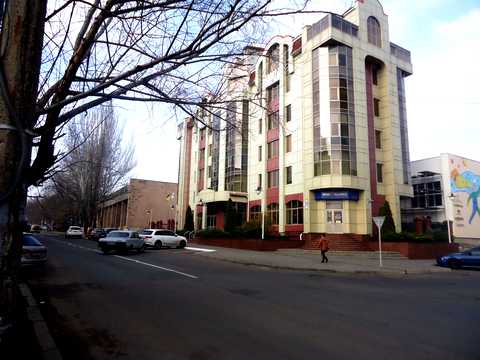 будинок за адресою Маріупольська вул.