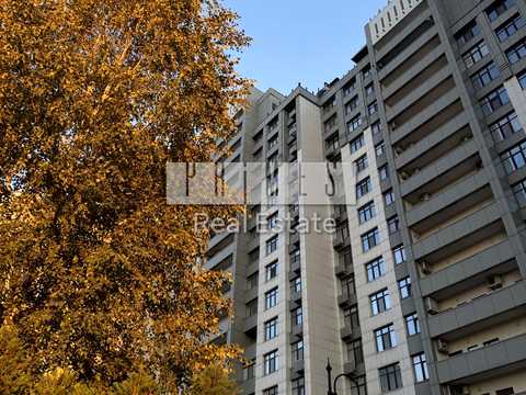 комерційна за адресою Андрія Верхогляда вул. (Михайла Драгомирова), 19-А