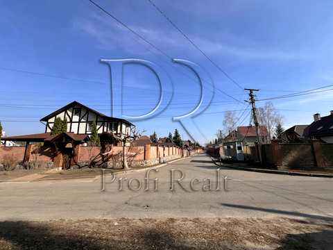 участок по адресу Садова вулиця